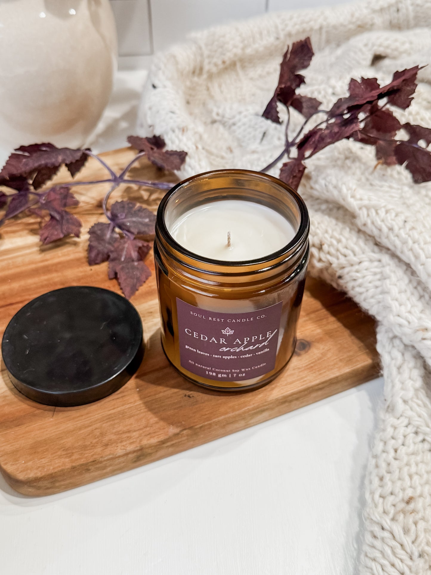 Cedar Apple Orchard 9 oz Candle