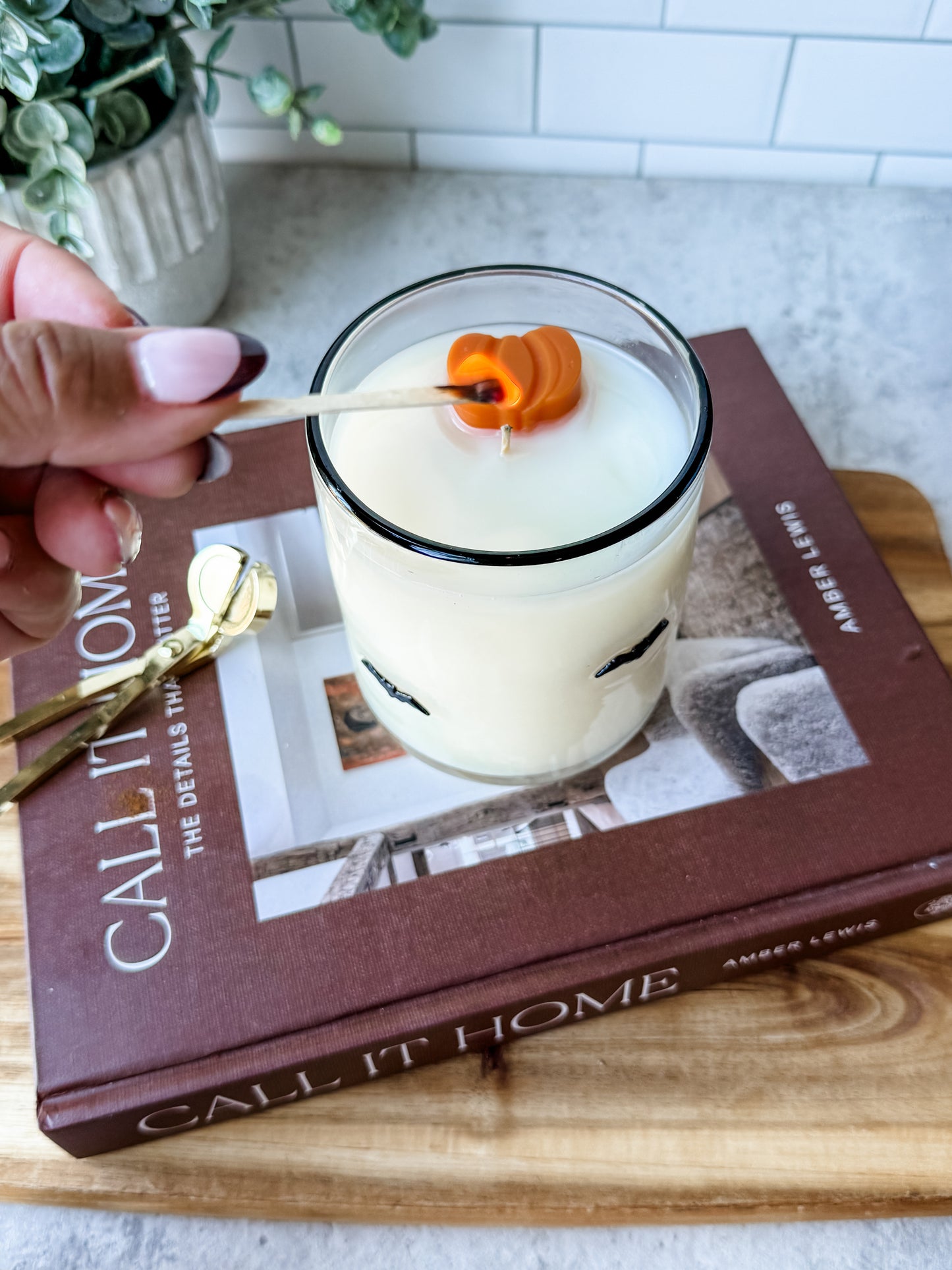 Bat Jar Candle 12oz