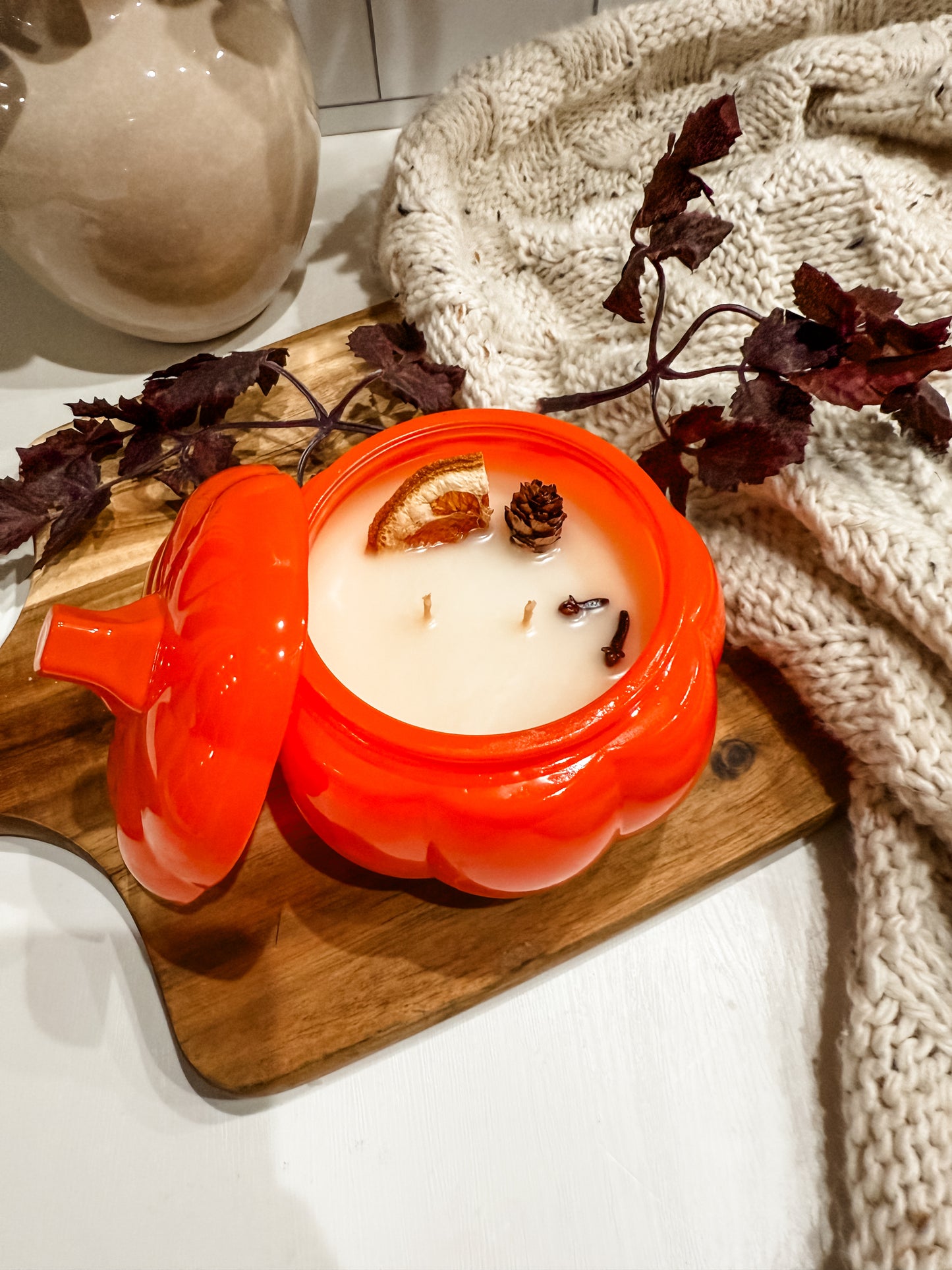 Orange Pumpkin Jar 14 oz Double-Wick Candle