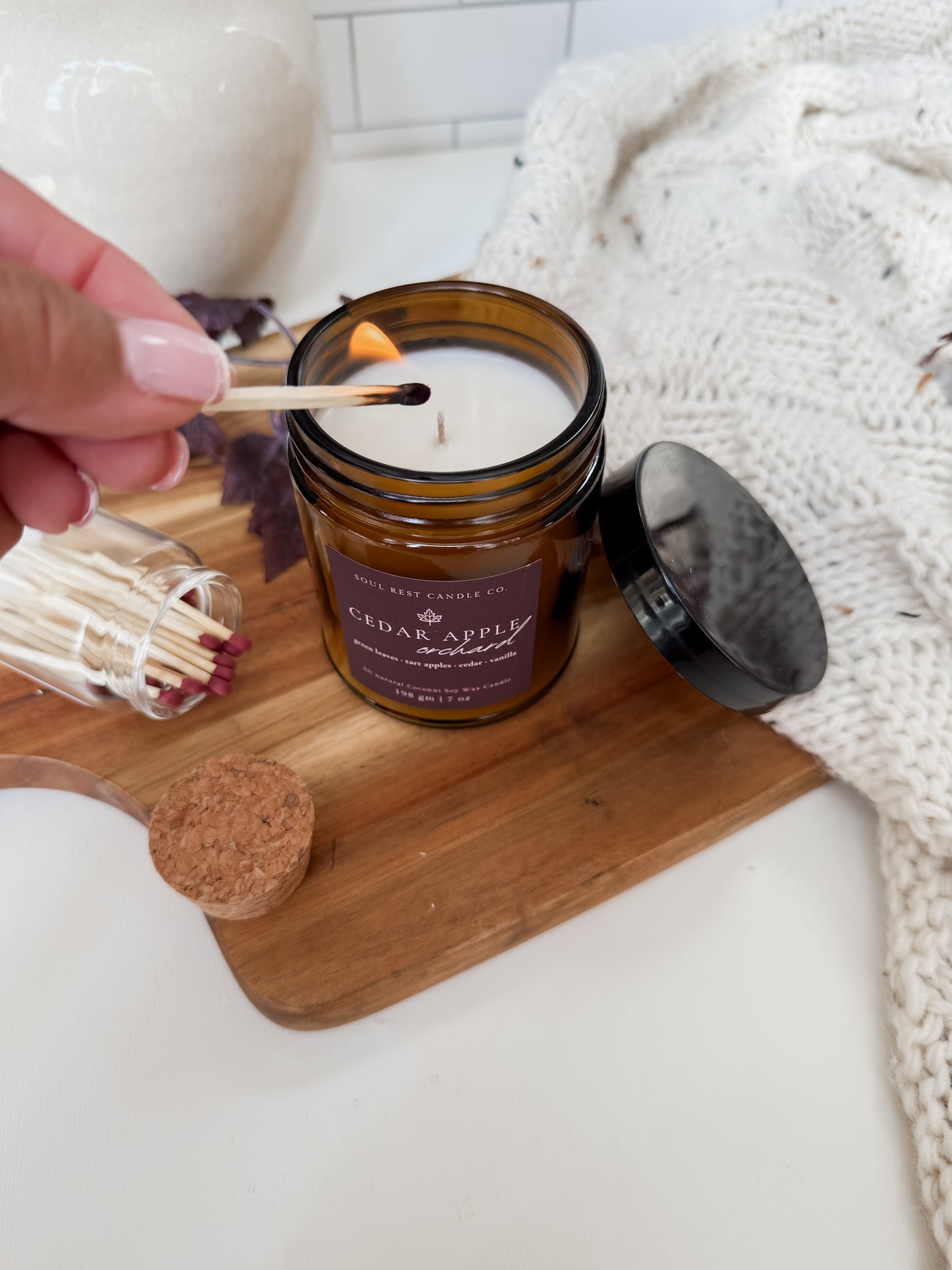 Cedar Apple Orchard 9 oz Candle