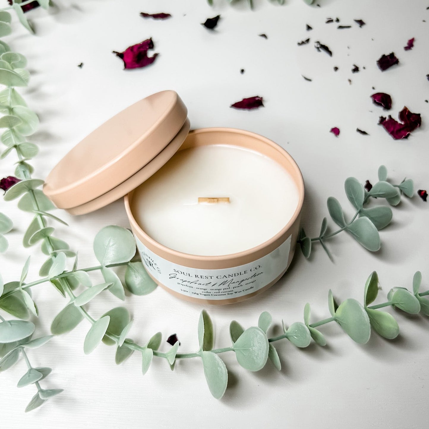 Grapefruit & Mangosteen-5.5oz Coconut Soy Candle Tins