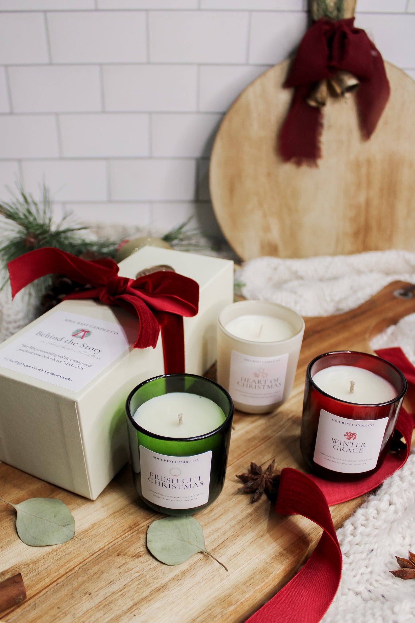 𝐁𝐞𝐡𝐢𝐧𝐝 𝐭𝐡𝐞 𝐒𝐭𝐨𝐫𝐲-a christmas collection of 3 -2.5oz mini candles