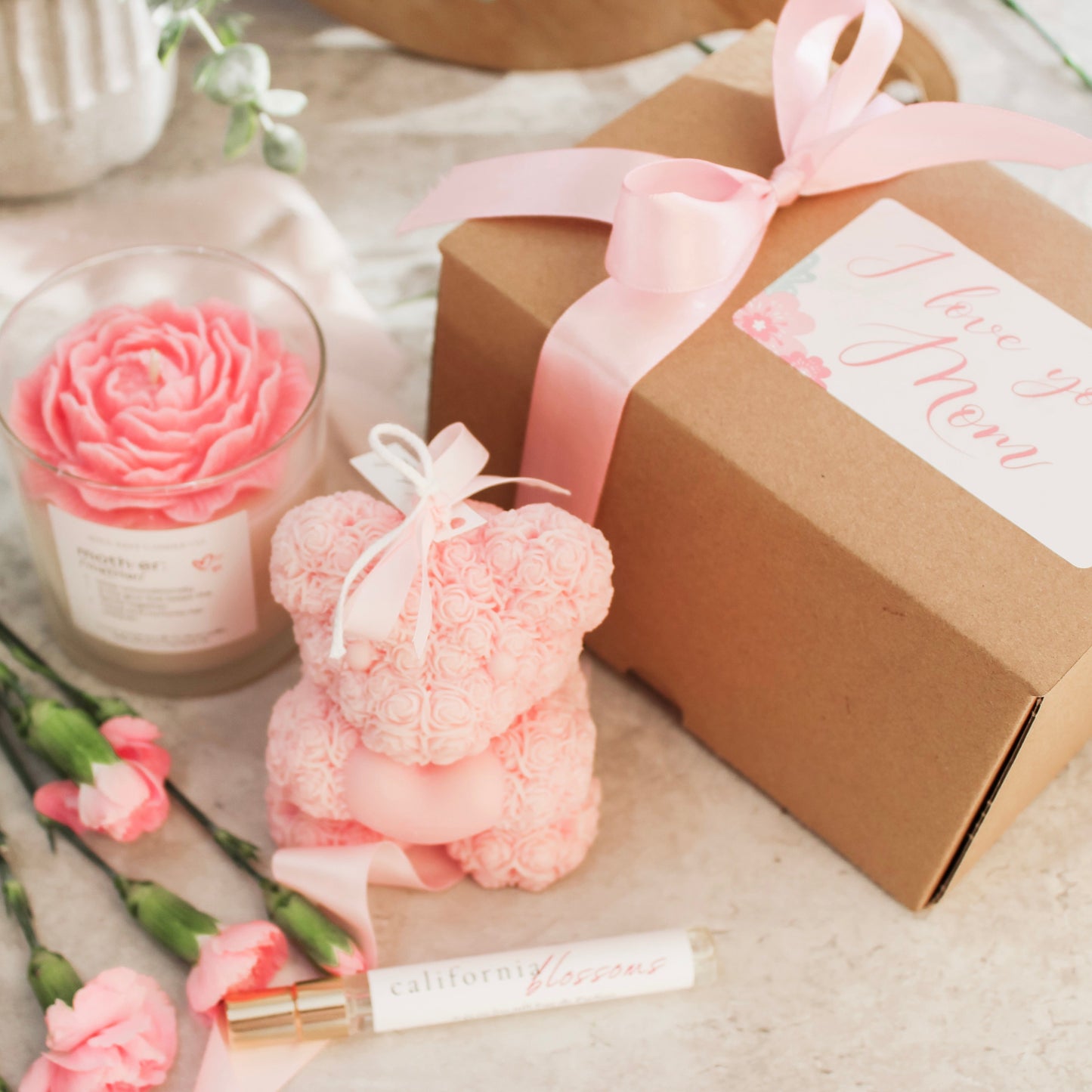 Magnolia & Peony Candle 9 oz, Teddy Bear and Parfum Gift Set