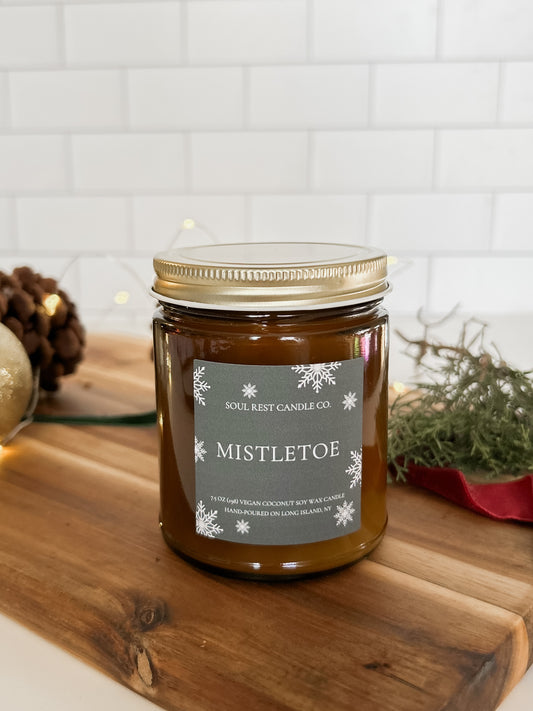 Mistletoe 7.5 oz Candle