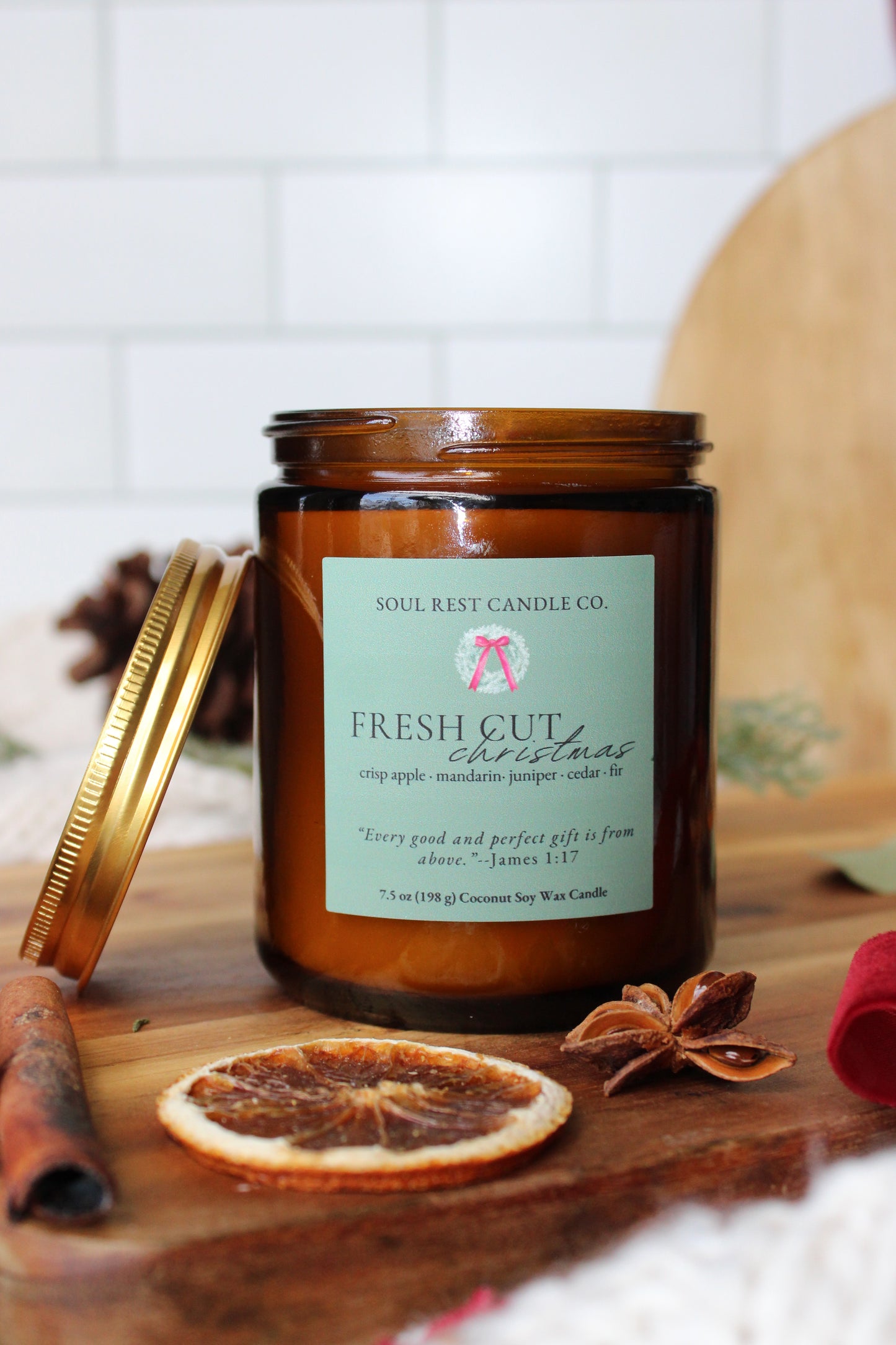 Fresh Cut Christmas 7.5 oz Candle