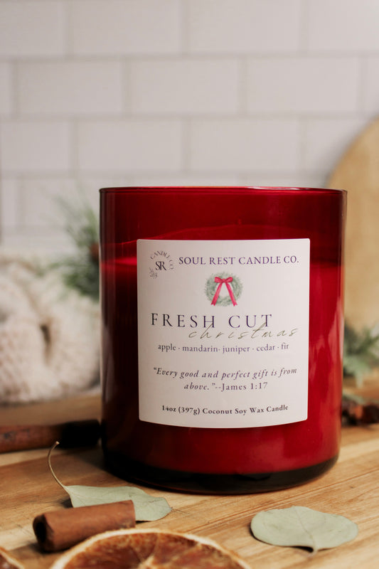 Fresh Cut Christmas 14oz Wood Wick Candle