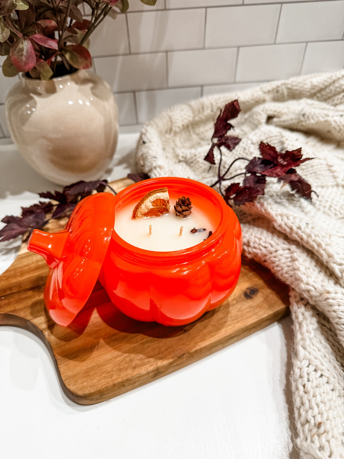 Orange Pumpkin Jar 14 oz Double-Wick Candle