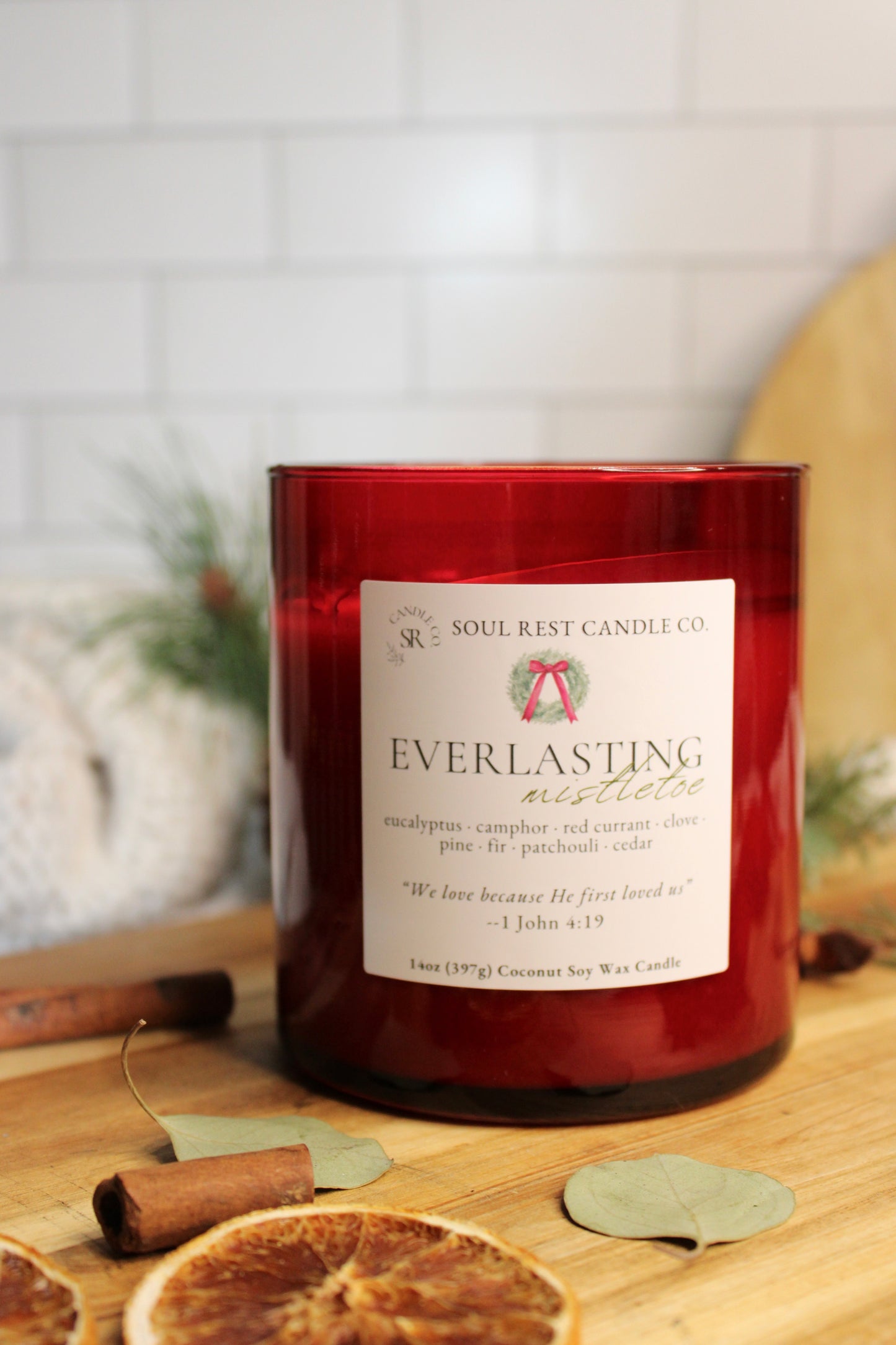 Everlasting Mistletoe 14 oz Wood Wick Candle