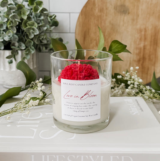 Love in Bloom 💐 7 oz Candle