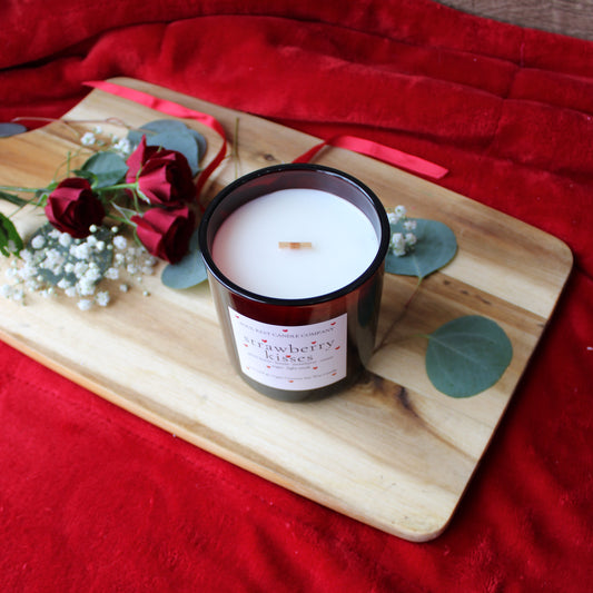 Strawberry Kisses 13 oz Wood Wick Candle