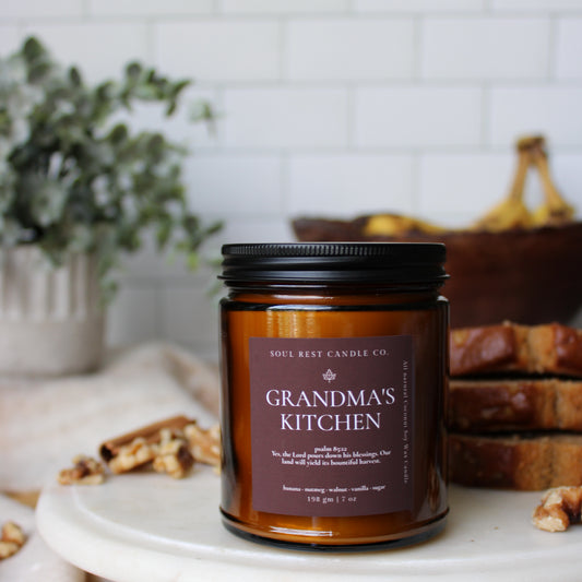 Grandma's Kitchen | Autumn Amber 7 oz Candle