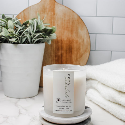 cozy blanket (cashmere sugar) 9oz candle